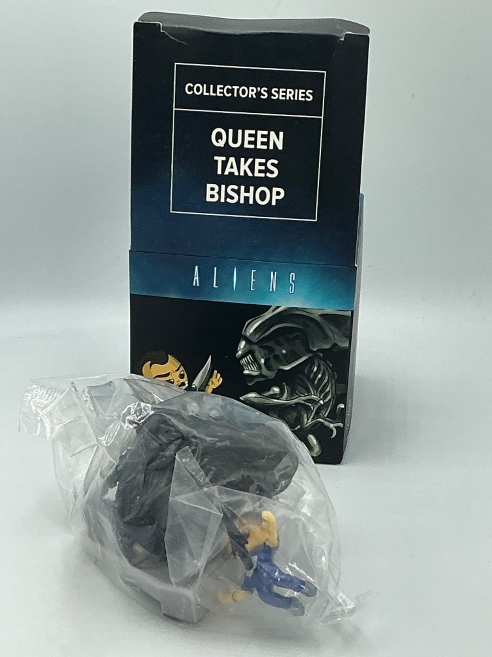 Loot Crate Aliens Collector’s Series Queen Takes Bishop Plastic Figure